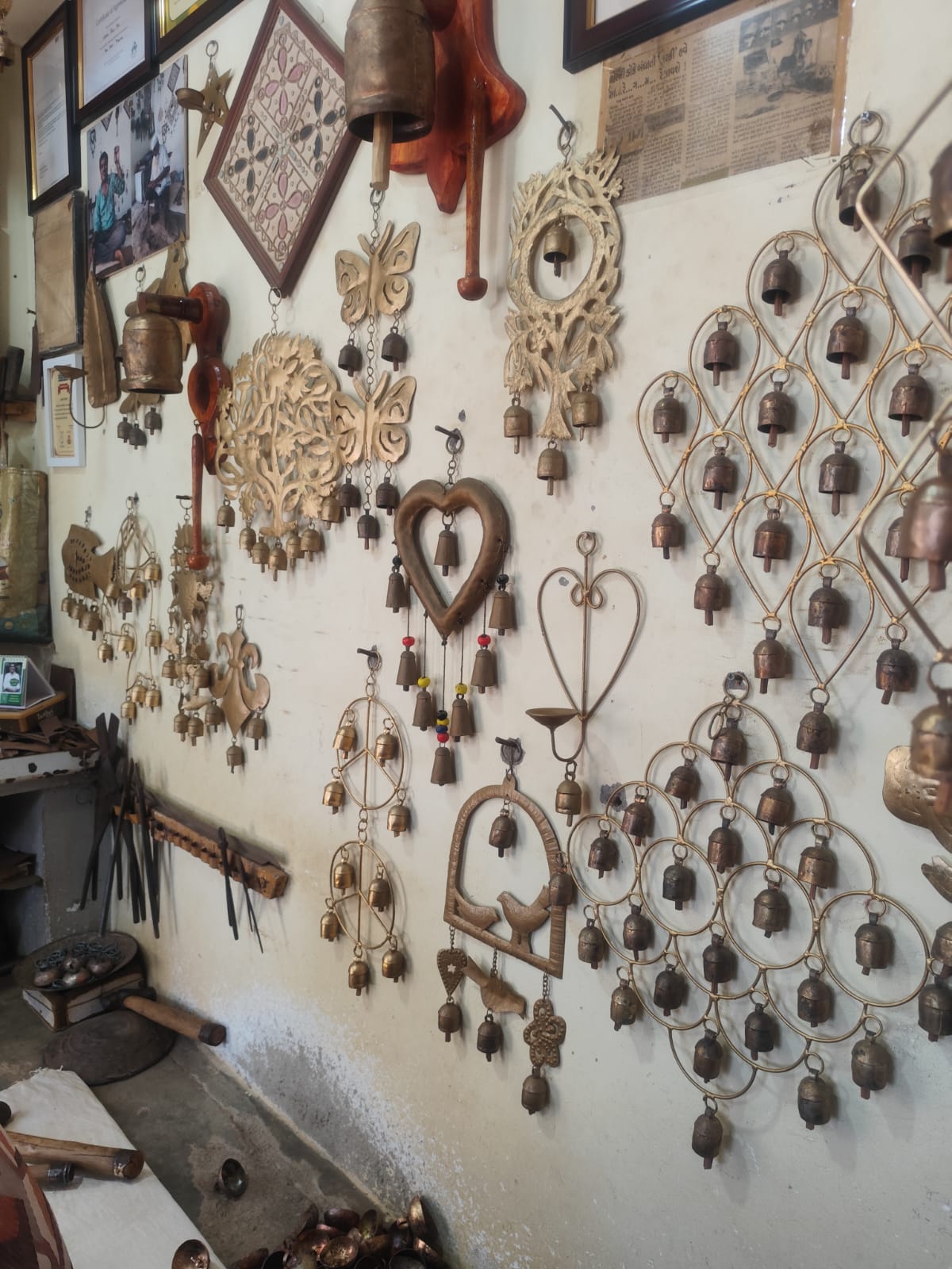 Bhuj-Rogan Art & Copper Bell Craft Bhuj-Rogan Art & Copper Bell Craft